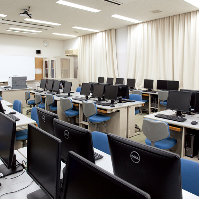 コンピュータールーム